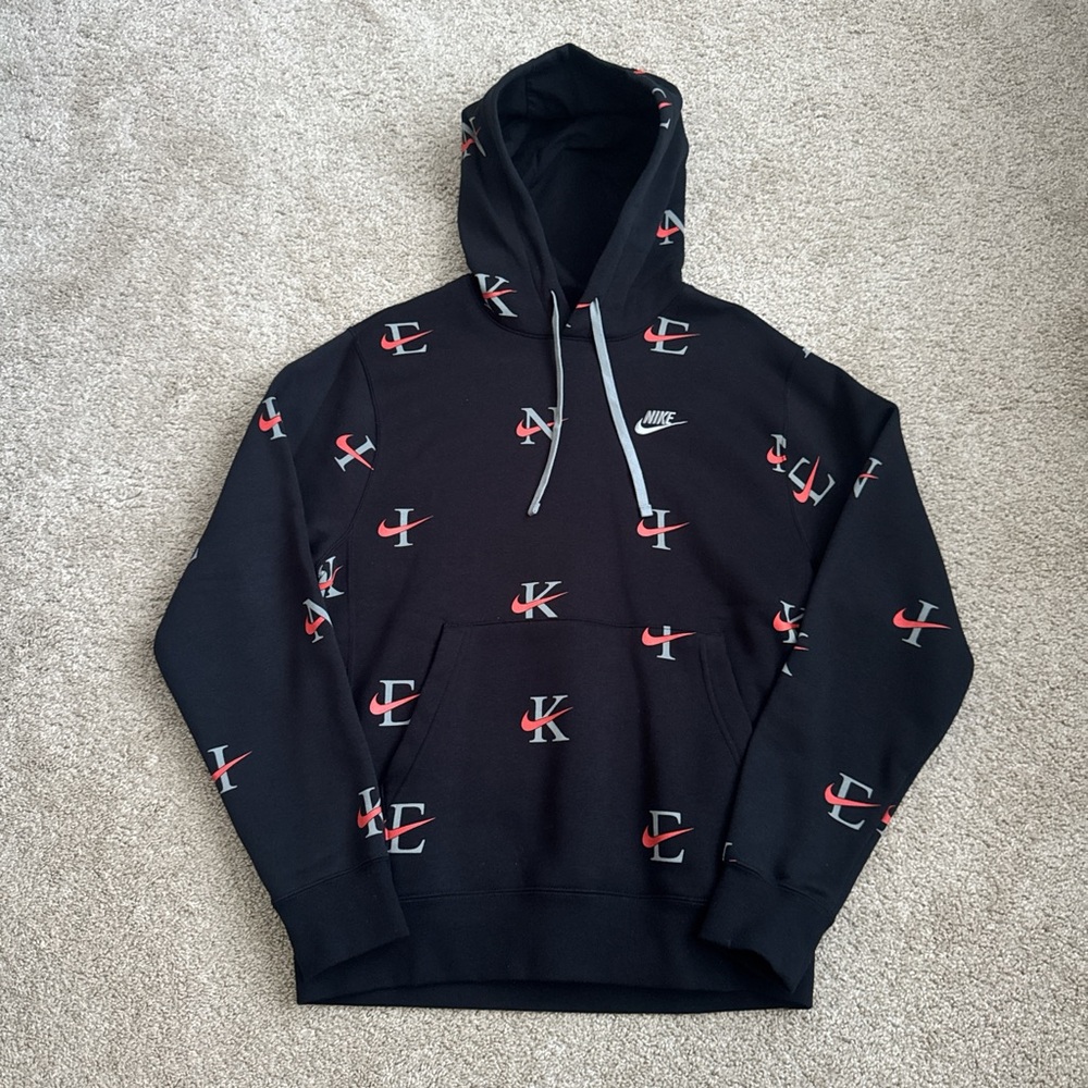 Men’s black Nike hoodie